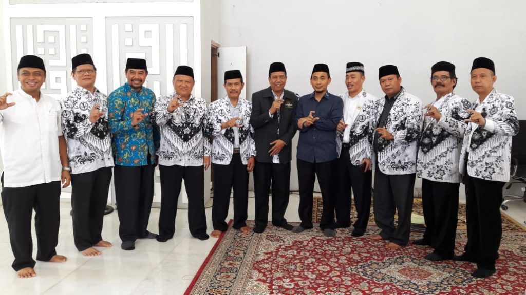 HUT PGRI ke 73, Ribuan Guru Tangsel Doa Bersama Peduli 